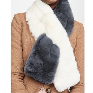 ⭐️New⭐️Apparis Furry Scarf